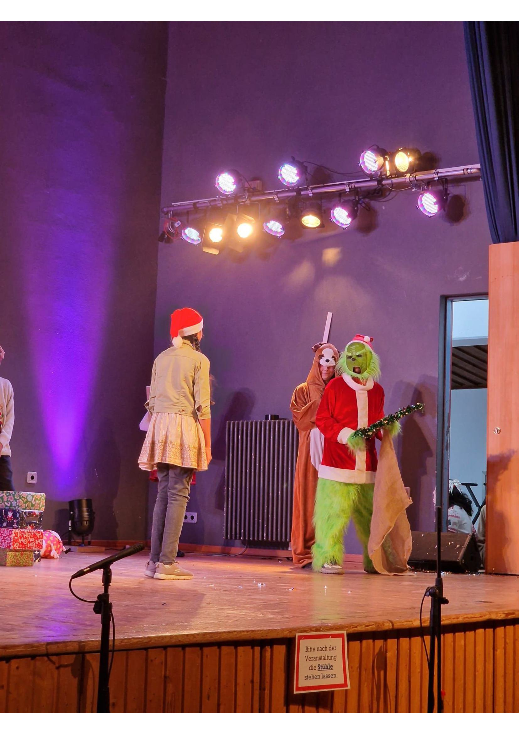 tinywow Christmas Day 1 86768029 1